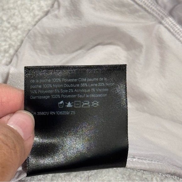 Lululemon Women’s Size 4 Go Cozy Wool Sherpa Fleece High Neck Jacket Soft Warm - Picture 7 of 7